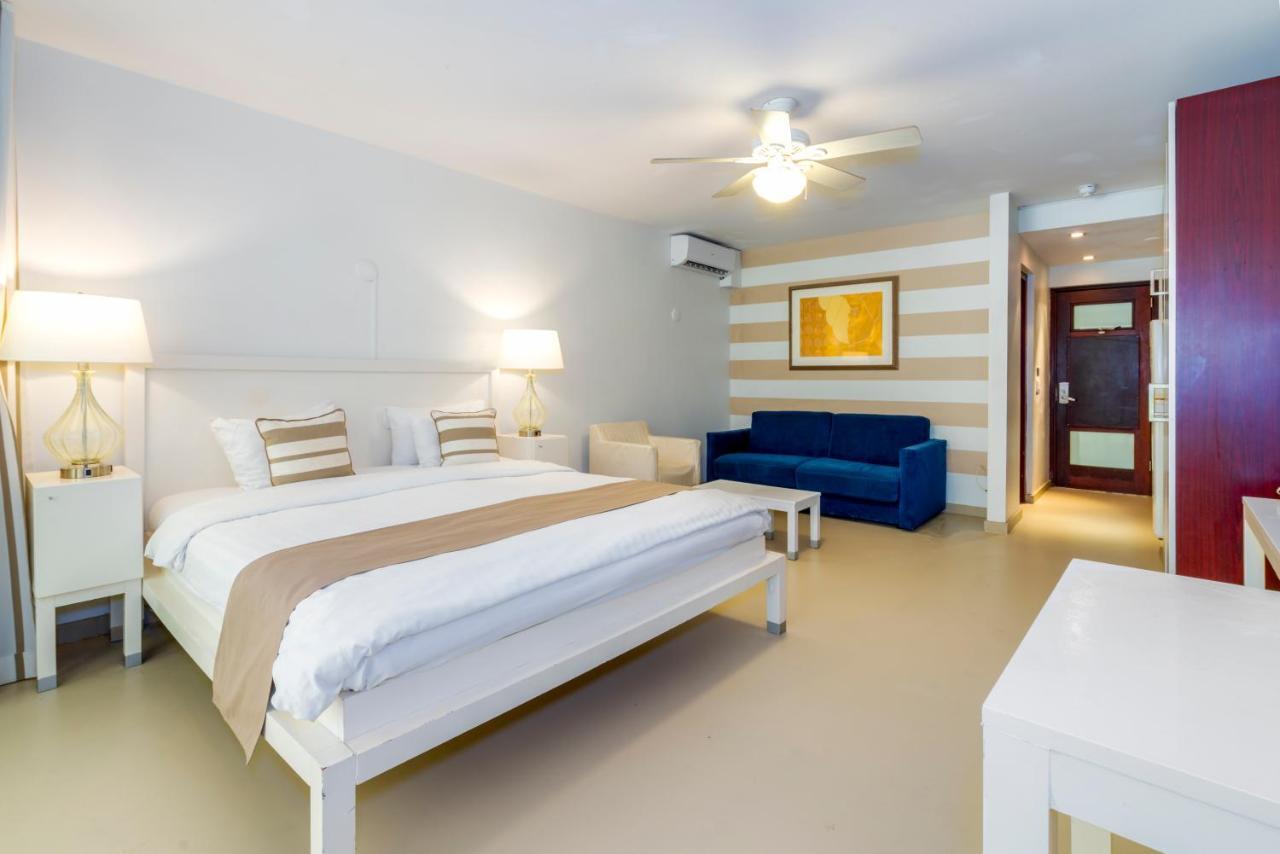Floris Suite Hotel - Spa & Beach Club - Adults Only Piscadera Bay Exterior foto