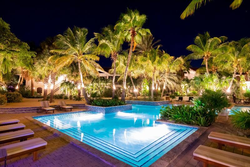 Floris Suite Hotel - Spa & Beach Club - Adults Only Piscadera Bay Exterior foto